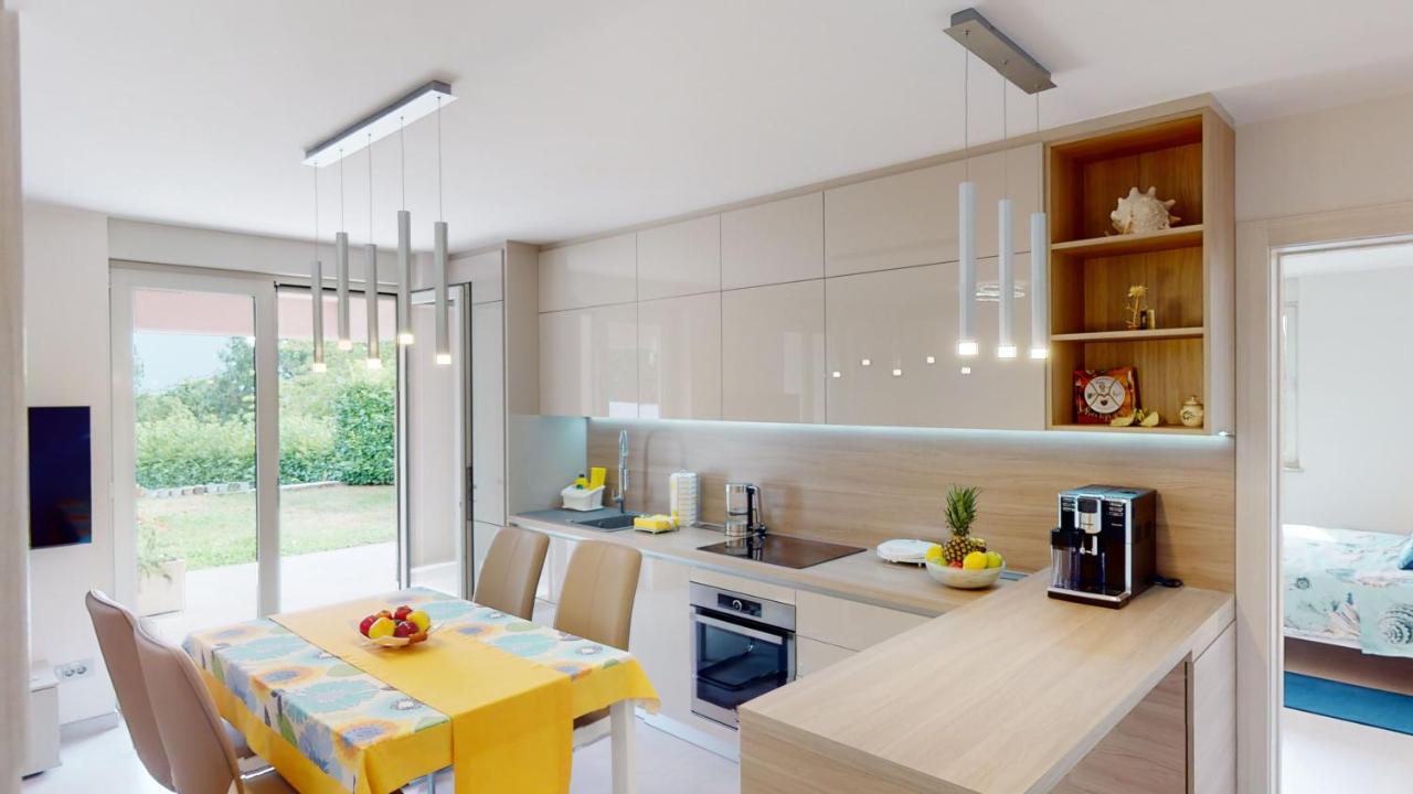 Design Apartment Emerald Viskovo Buitenkant foto