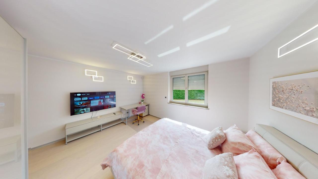 Design Apartment Emerald Viskovo Buitenkant foto