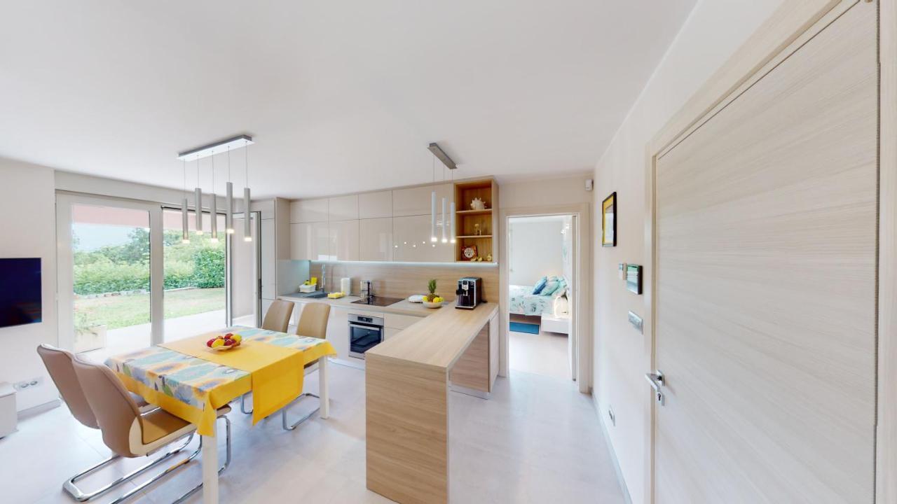 Design Apartment Emerald Viskovo Buitenkant foto